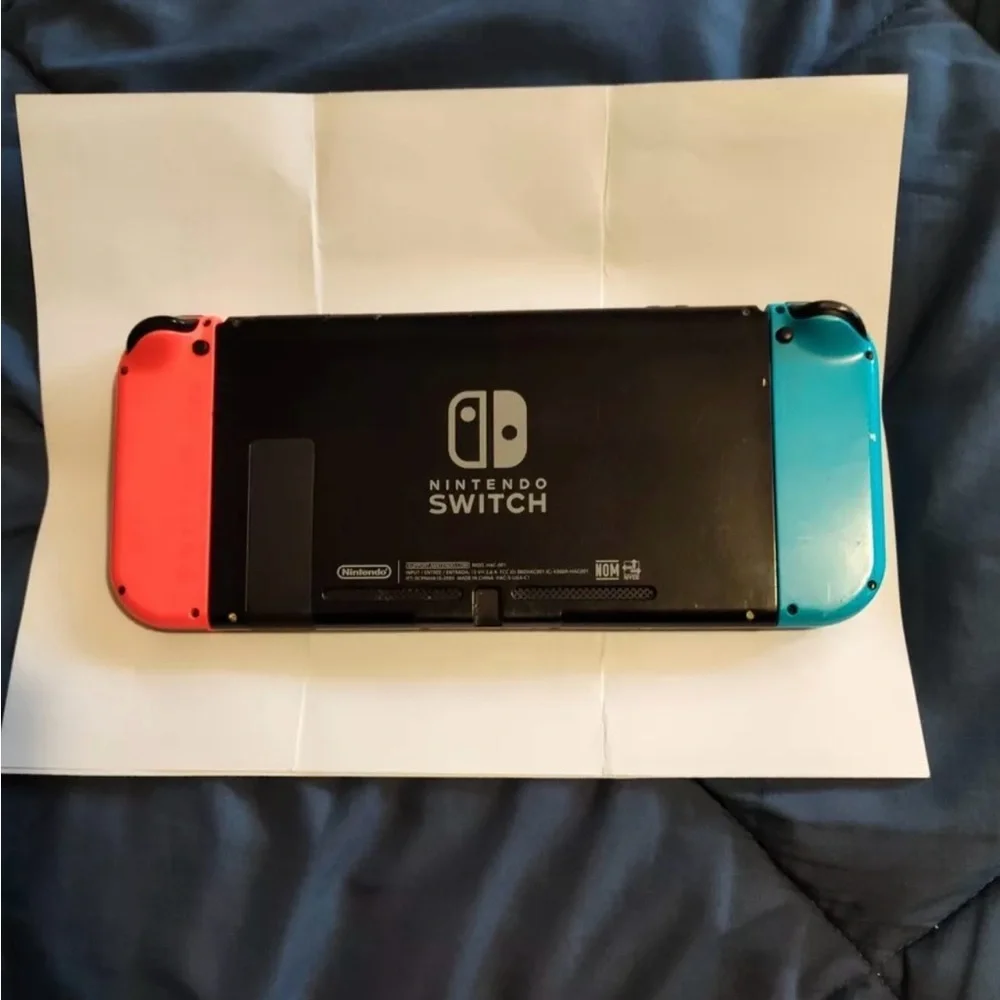 Nintendo Switch like new very like use.